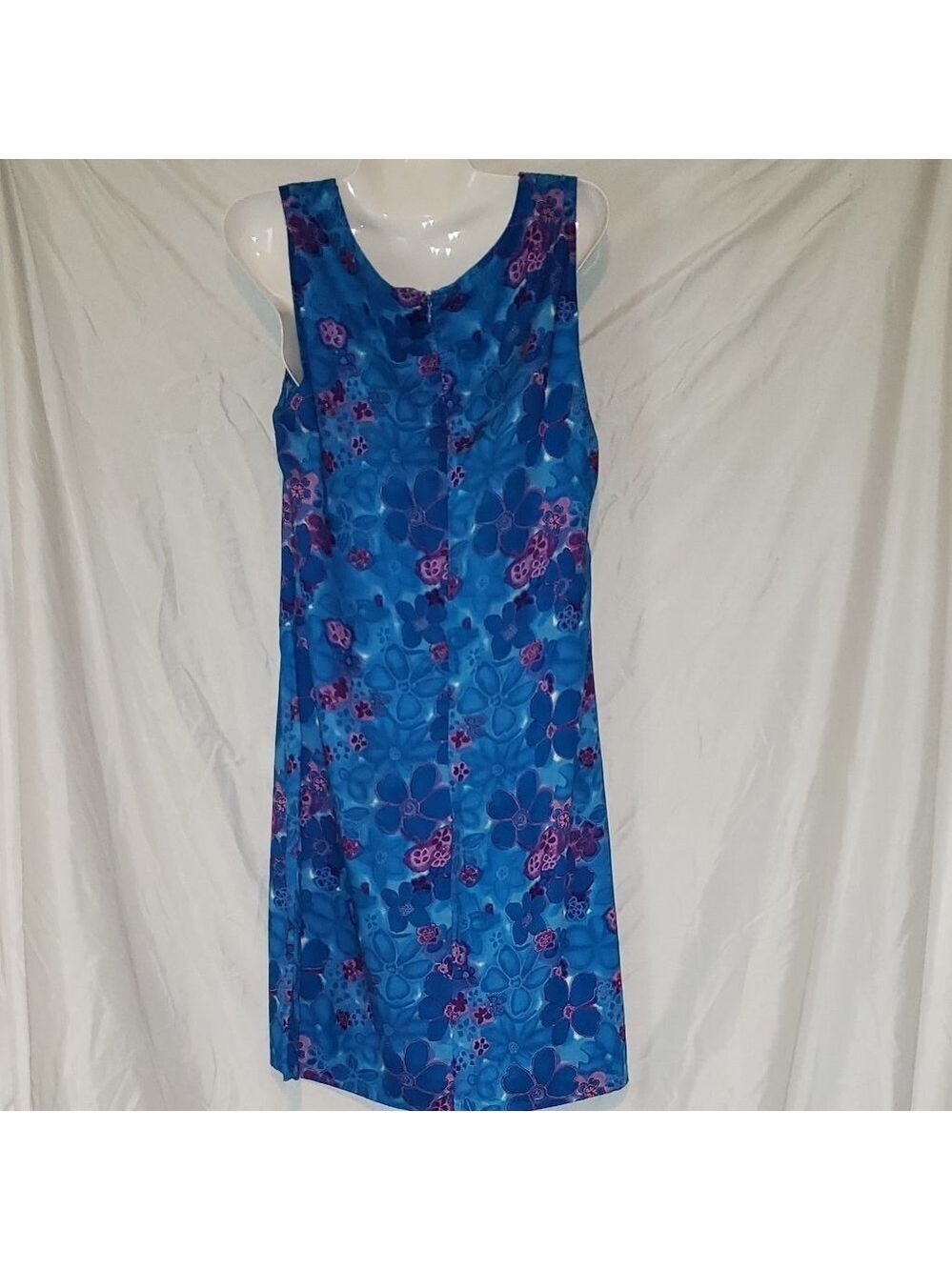 Vintage Ladies EXPRESSIONS Sleeveless Sheath Dress in Blue Floral - 16 - Picture 3 of 5